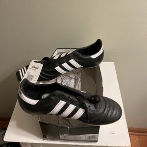 New Adidas’s Copa Mundial men’s soccerr shoes